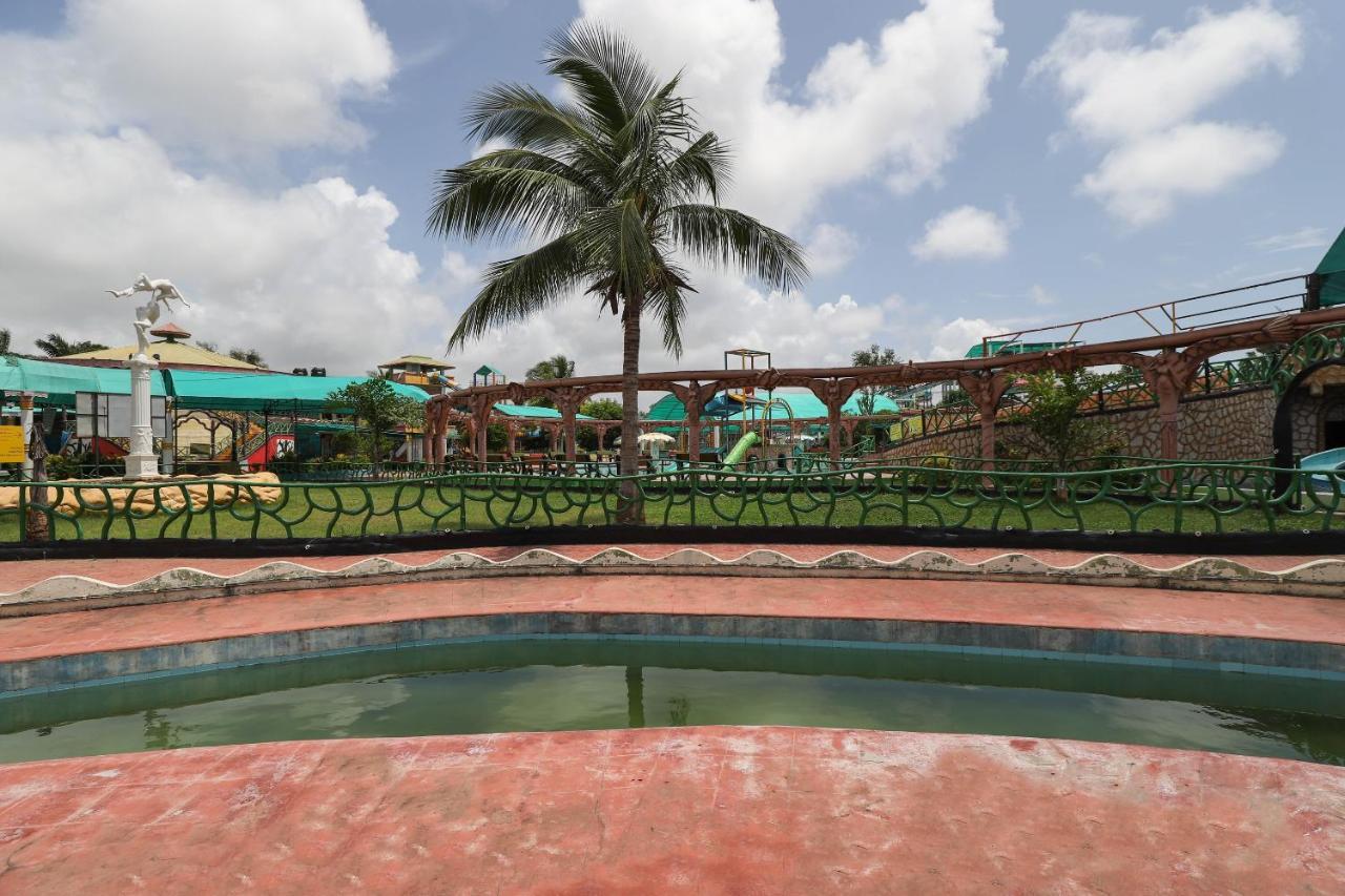 Capital O 49279 Chhab Chhaba Chhab Water Fun Park&Resort Damka Exterior foto